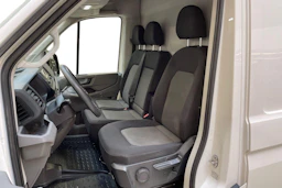 valkoinen Volkswagen Crafter 2019 kuva 8.