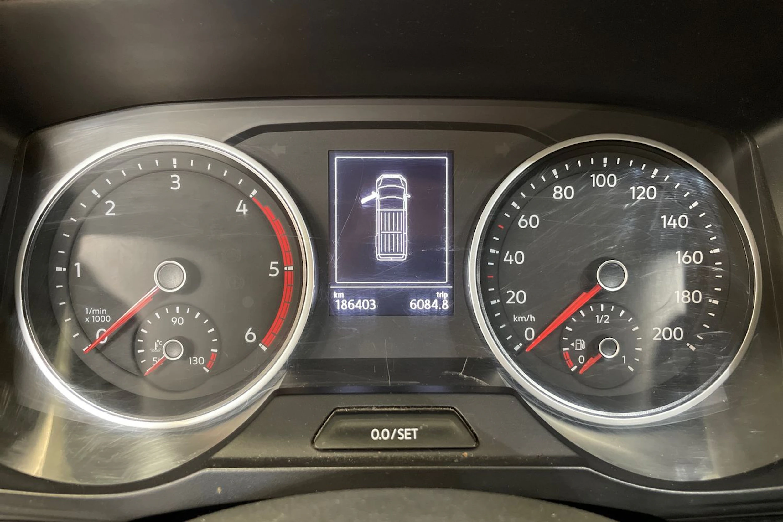valkoinen Volkswagen Crafter 2019 kuva 18.