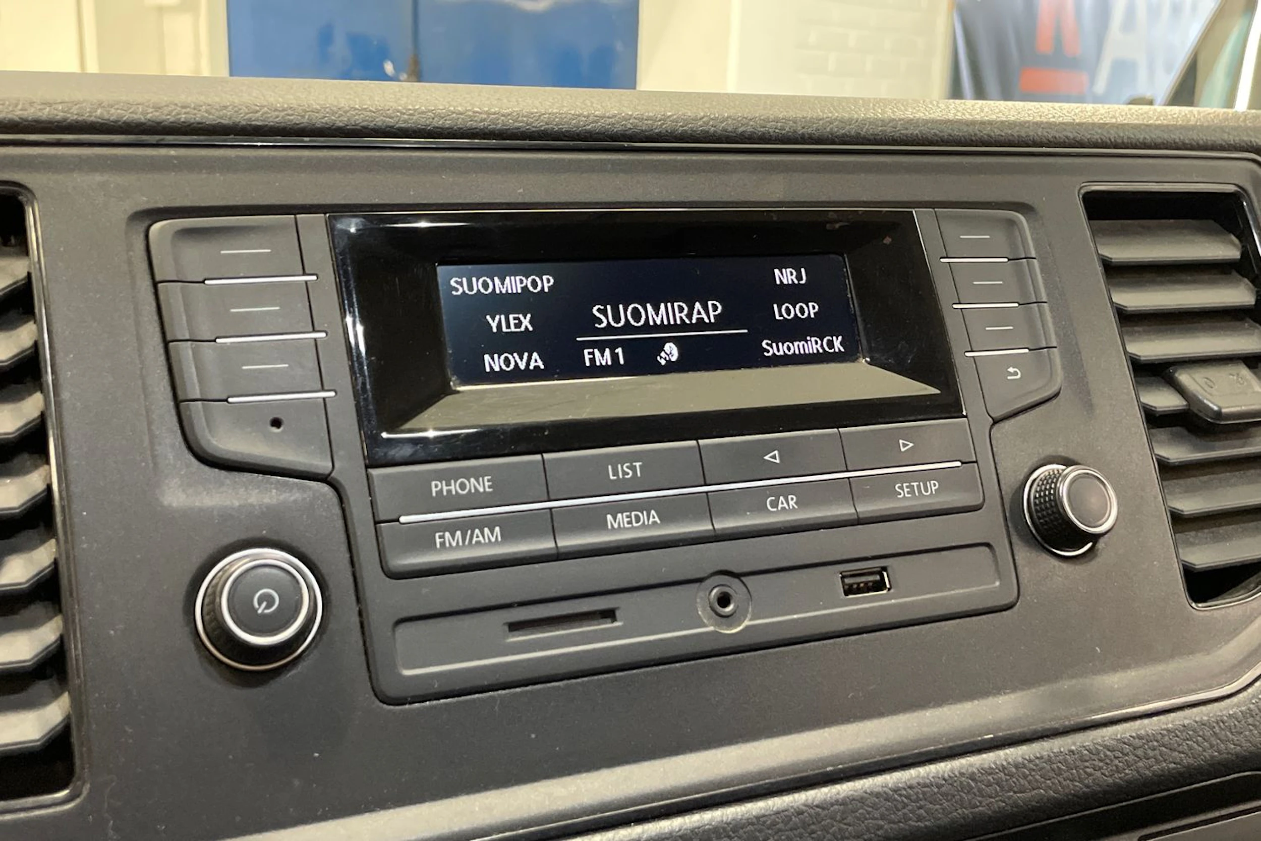 valkoinen Volkswagen Crafter 2019 kuva 19.