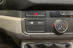 valkoinen Volkswagen Crafter 2019 kuva 23.