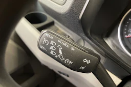 valkoinen Volkswagen Crafter 2019 kuva 27.