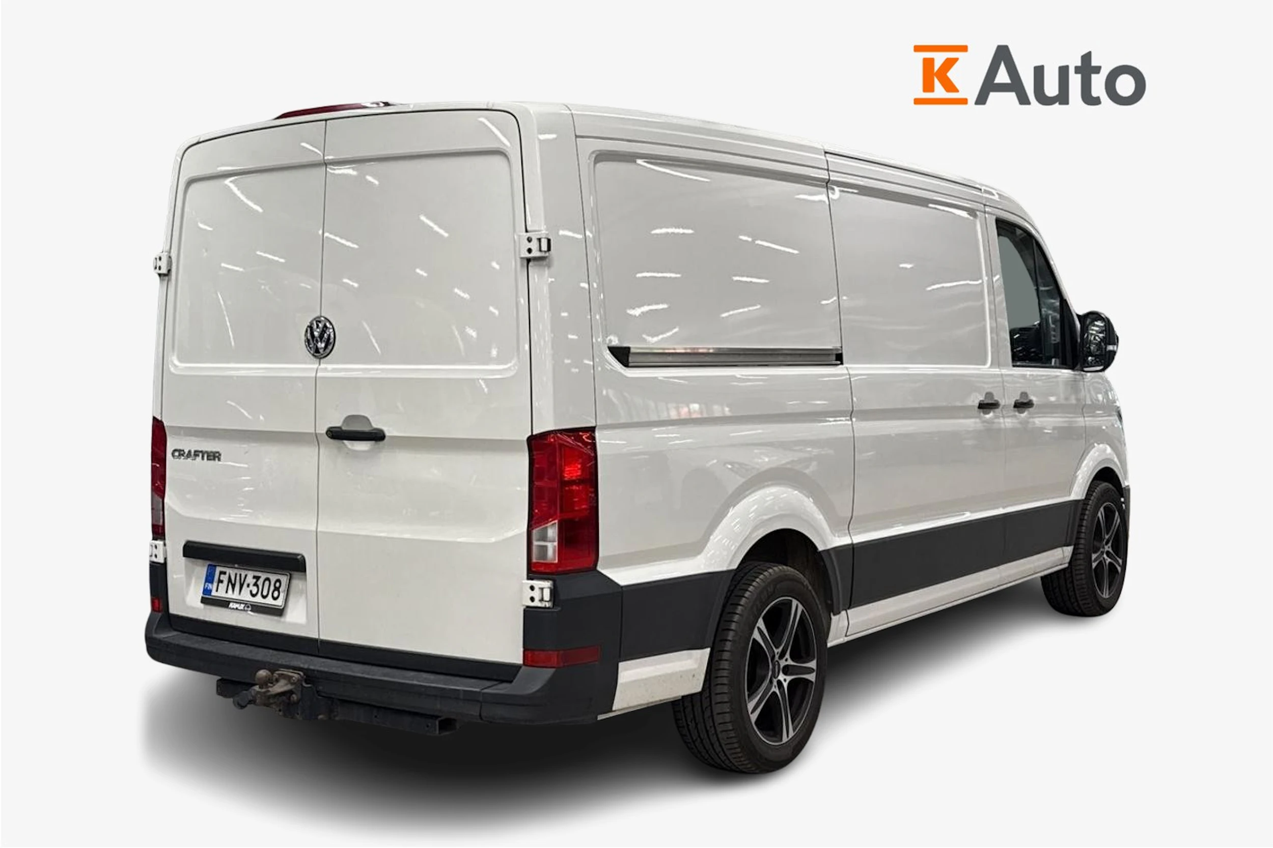 Valkoinen Volkswagen CRAFTER 2019 kuva 2.