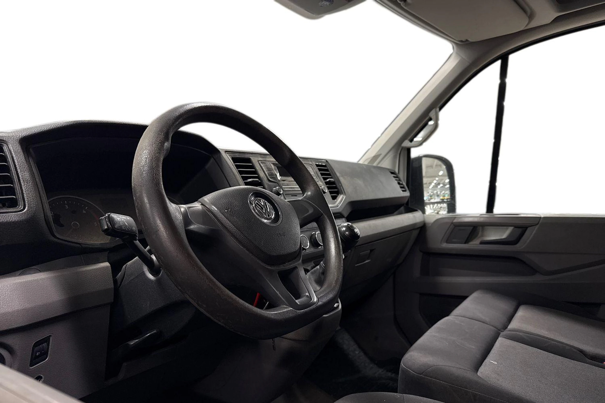 Valkoinen Volkswagen CRAFTER 2019 kuva 3.