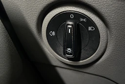 Valkoinen Volkswagen CRAFTER 2019 kuva 17.
