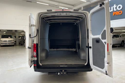 valkoinen Volkswagen Crafter 2019 kuva 20.