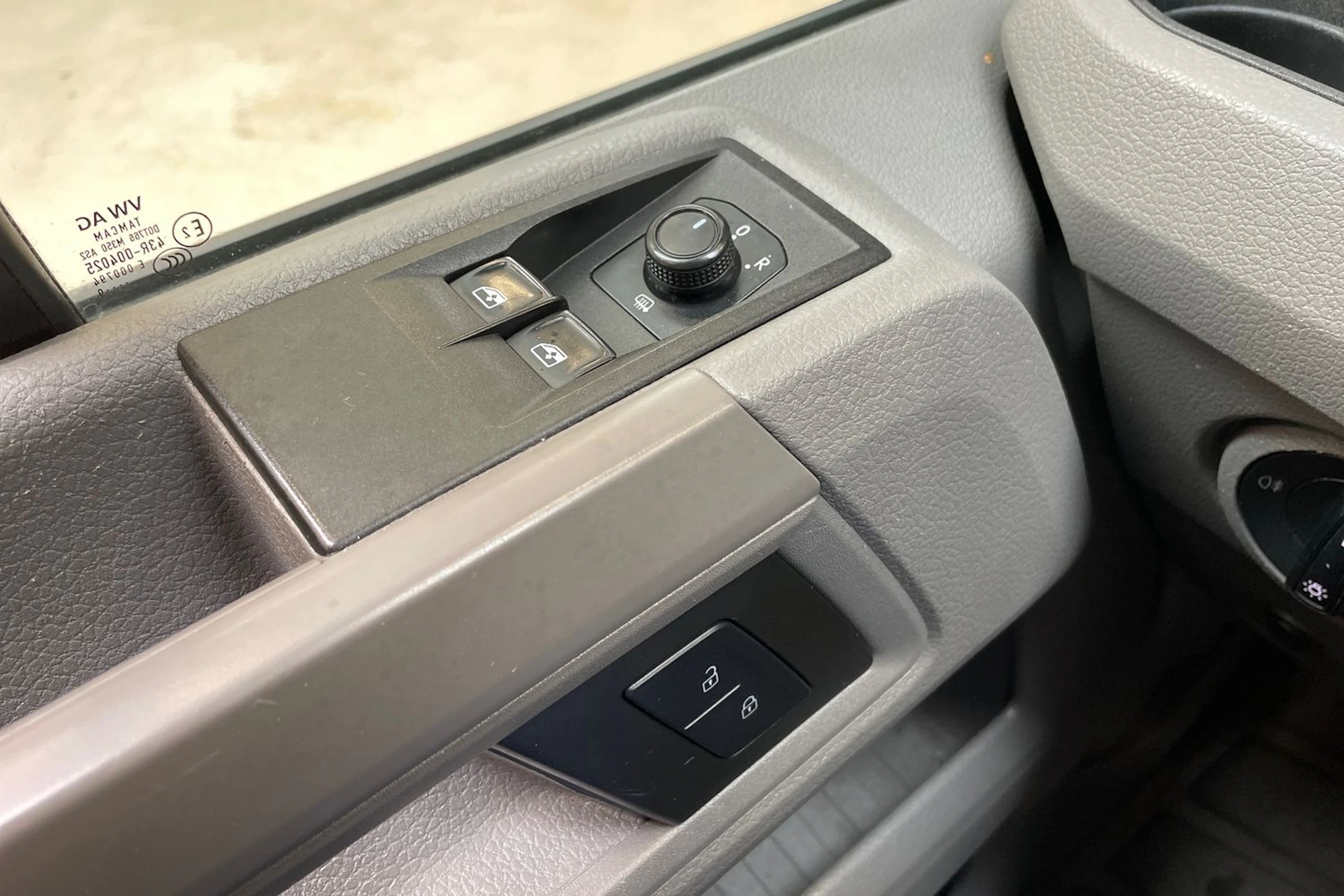 valkoinen Volkswagen Crafter 2019 kuva 25.