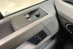 valkoinen Volkswagen Crafter 2019 kuva 25.