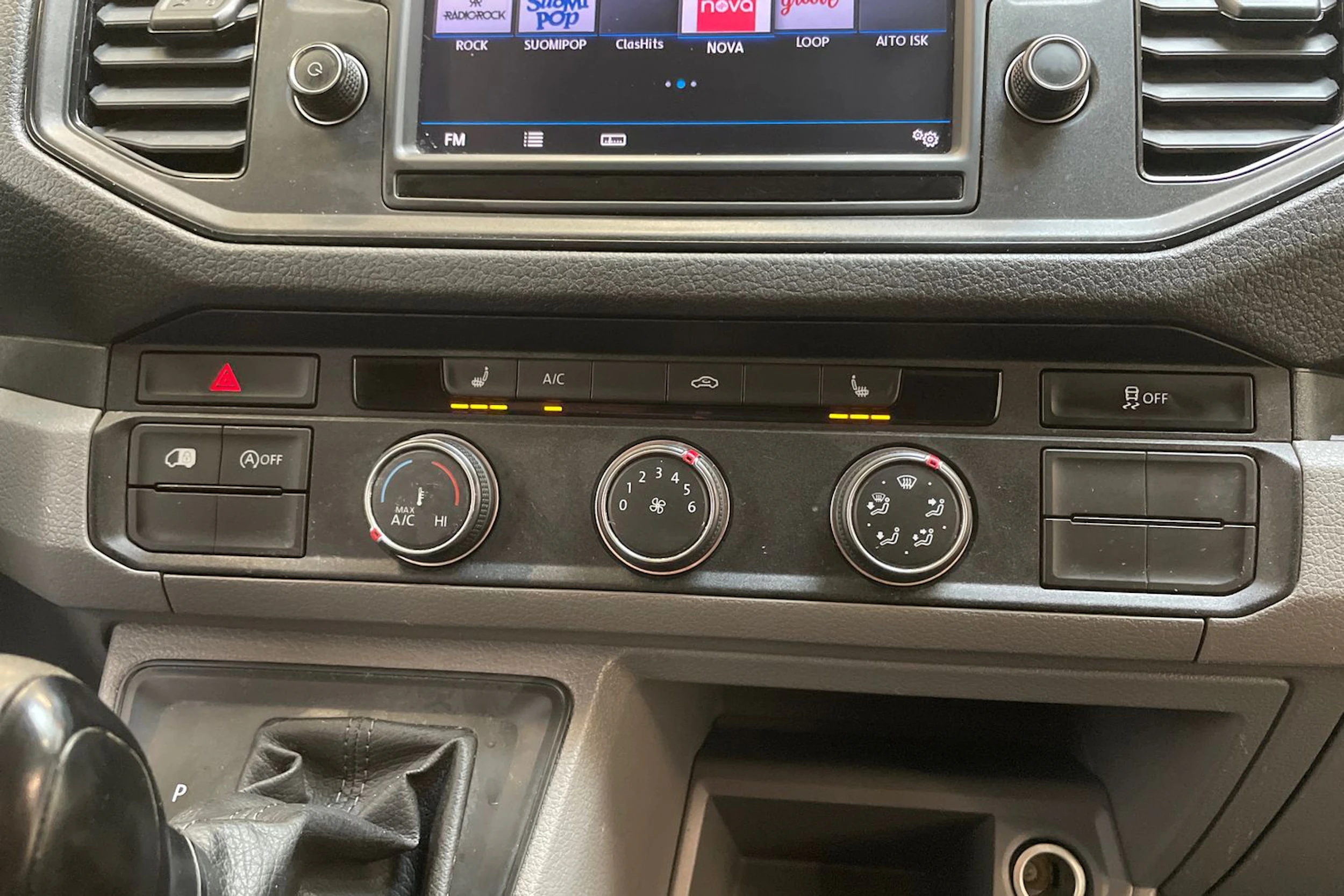 valkoinen Volkswagen Crafter 2019 kuva 31.