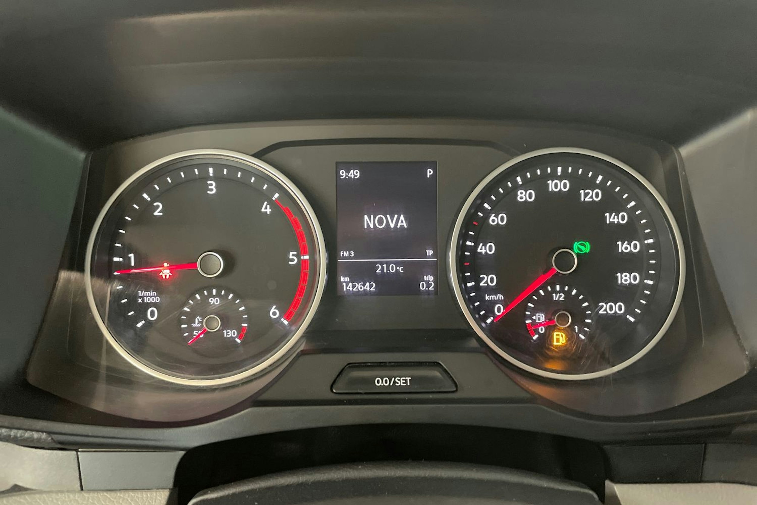 Musta Volkswagen CRAFTER 2019 kuva 13.