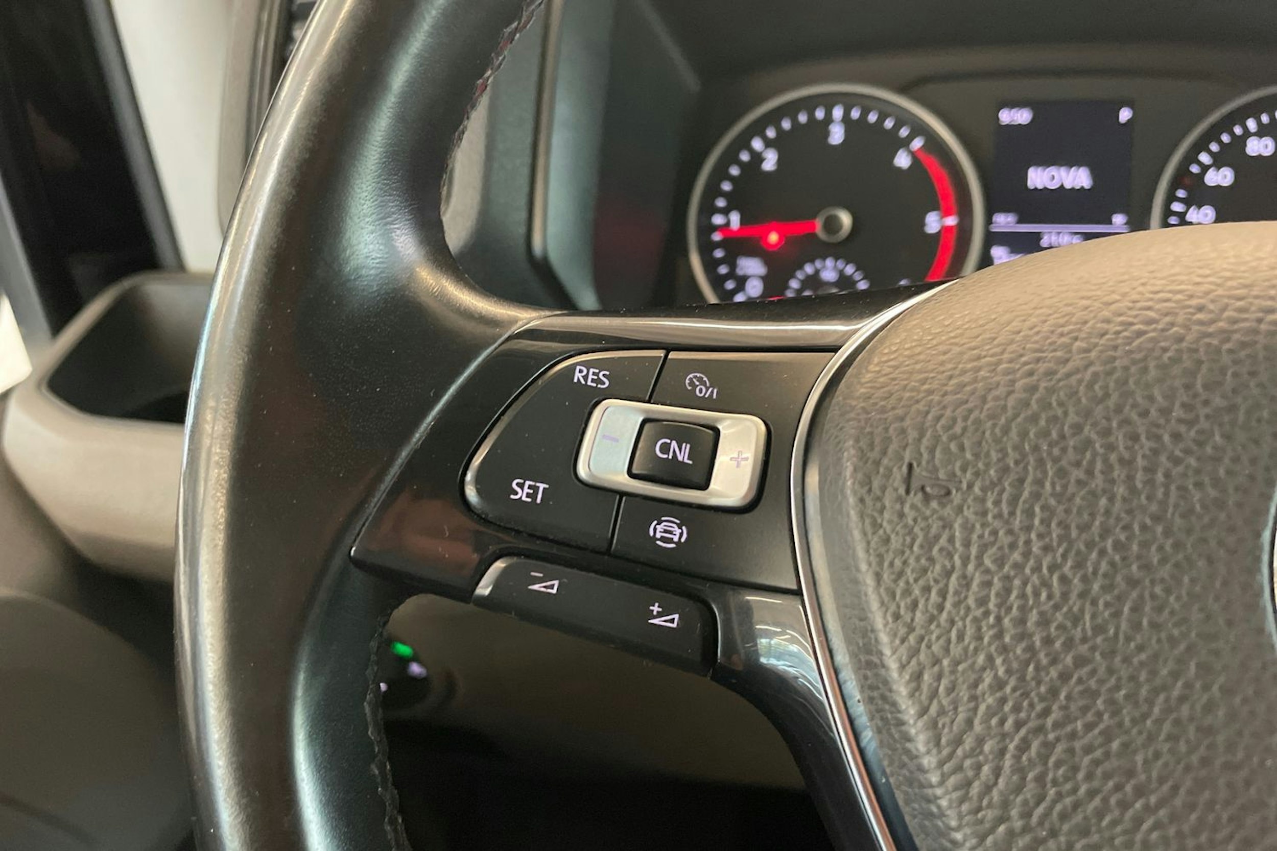 Musta Volkswagen CRAFTER 2019 kuva 15.