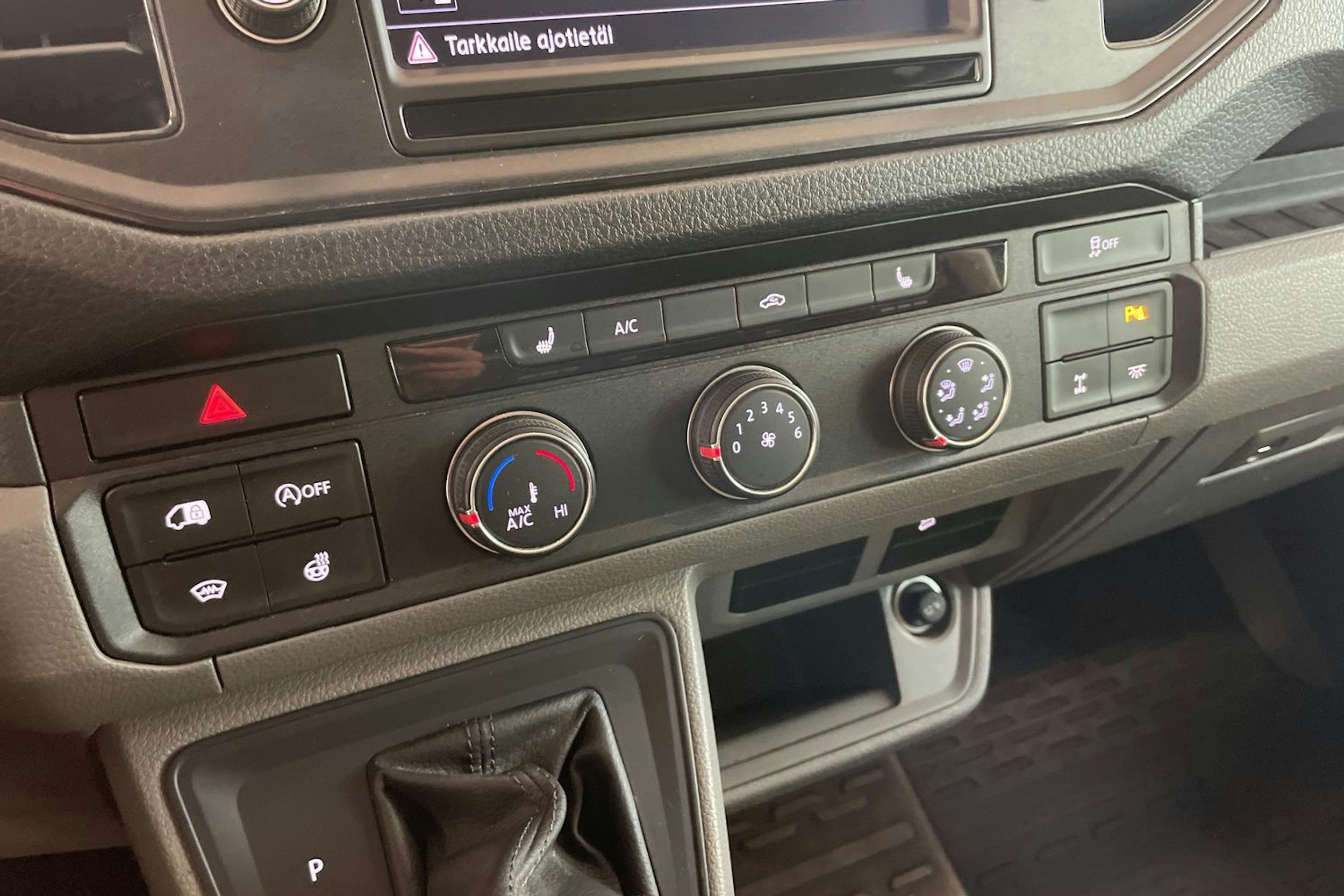Musta Volkswagen CRAFTER 2019 kuva 18.