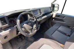 Valkoinen Volkswagen CRAFTER 2019 kuva 3.