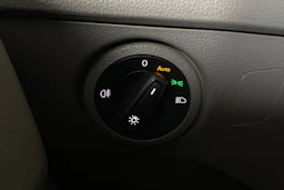 valkoinen Volkswagen Crafter 2019 kuva 12.