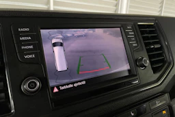 valkoinen Volkswagen Crafter 2019 kuva 16.