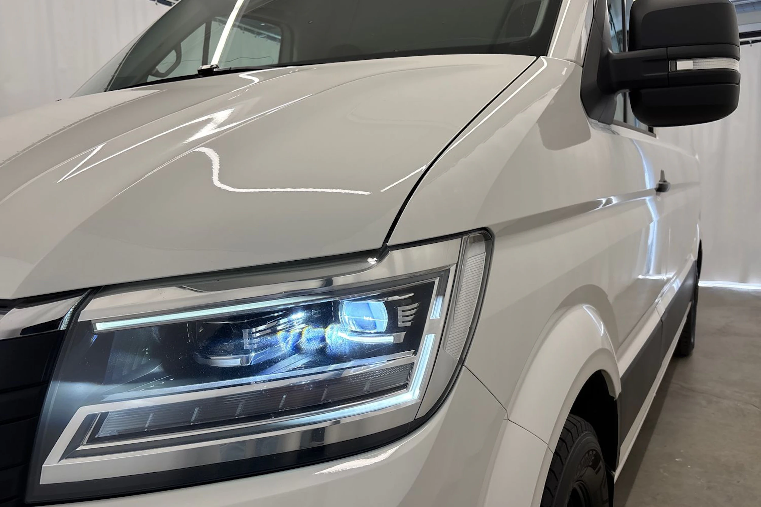 valkoinen Volkswagen Crafter 2019 kuva 26.