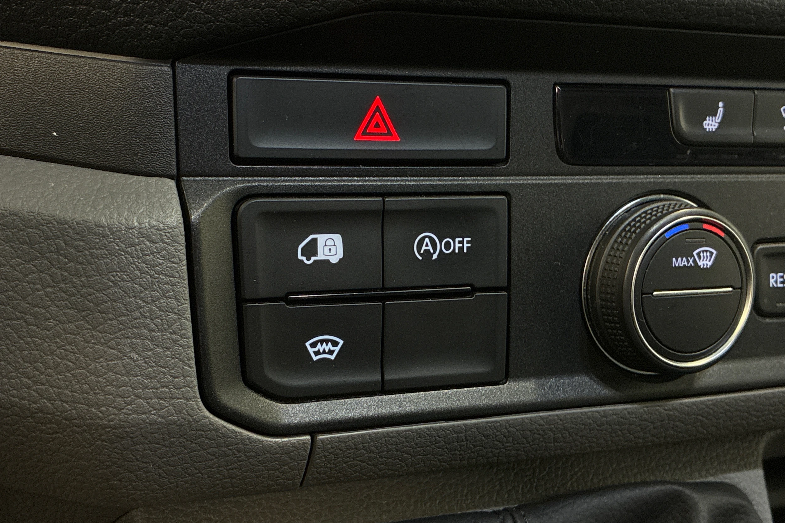 harmaa Volkswagen Crafter 2019 kuva 13.