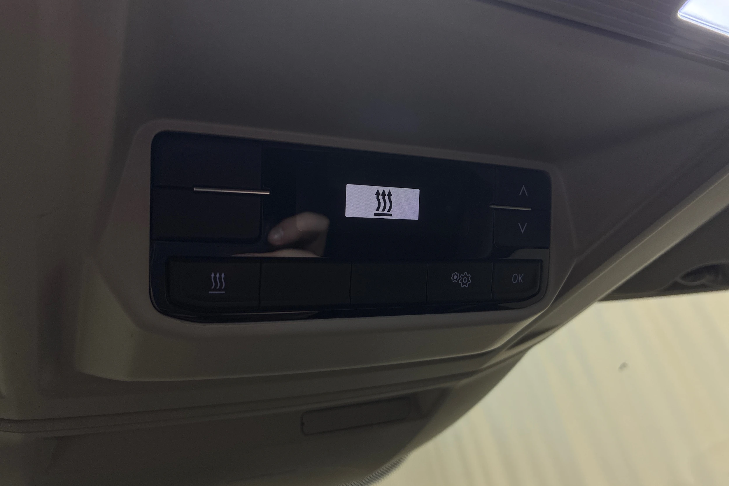 harmaa Volkswagen Crafter 2019 kuva 14.