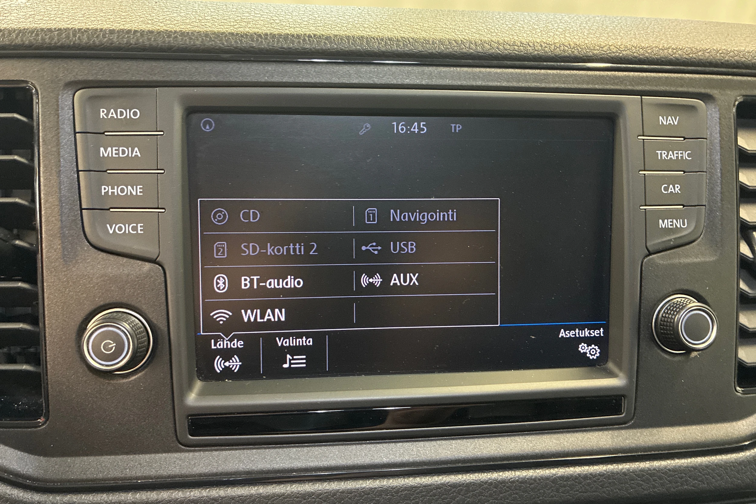 harmaa Volkswagen Crafter 2019 kuva 16.