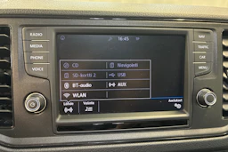 harmaa Volkswagen Crafter 2019 kuva 16.