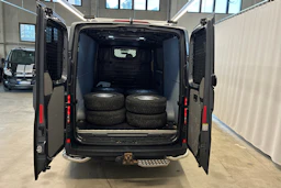 harmaa Volkswagen Crafter 2019 kuva 20.