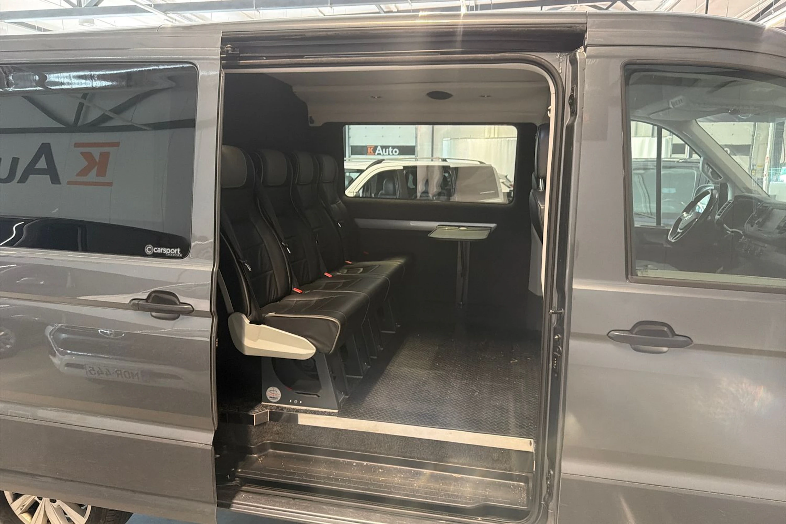 harmaa Volkswagen Crafter 2019 kuva 5.