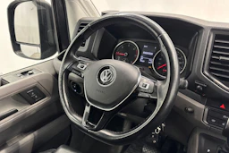 harmaa Volkswagen Crafter 2019 kuva 10.