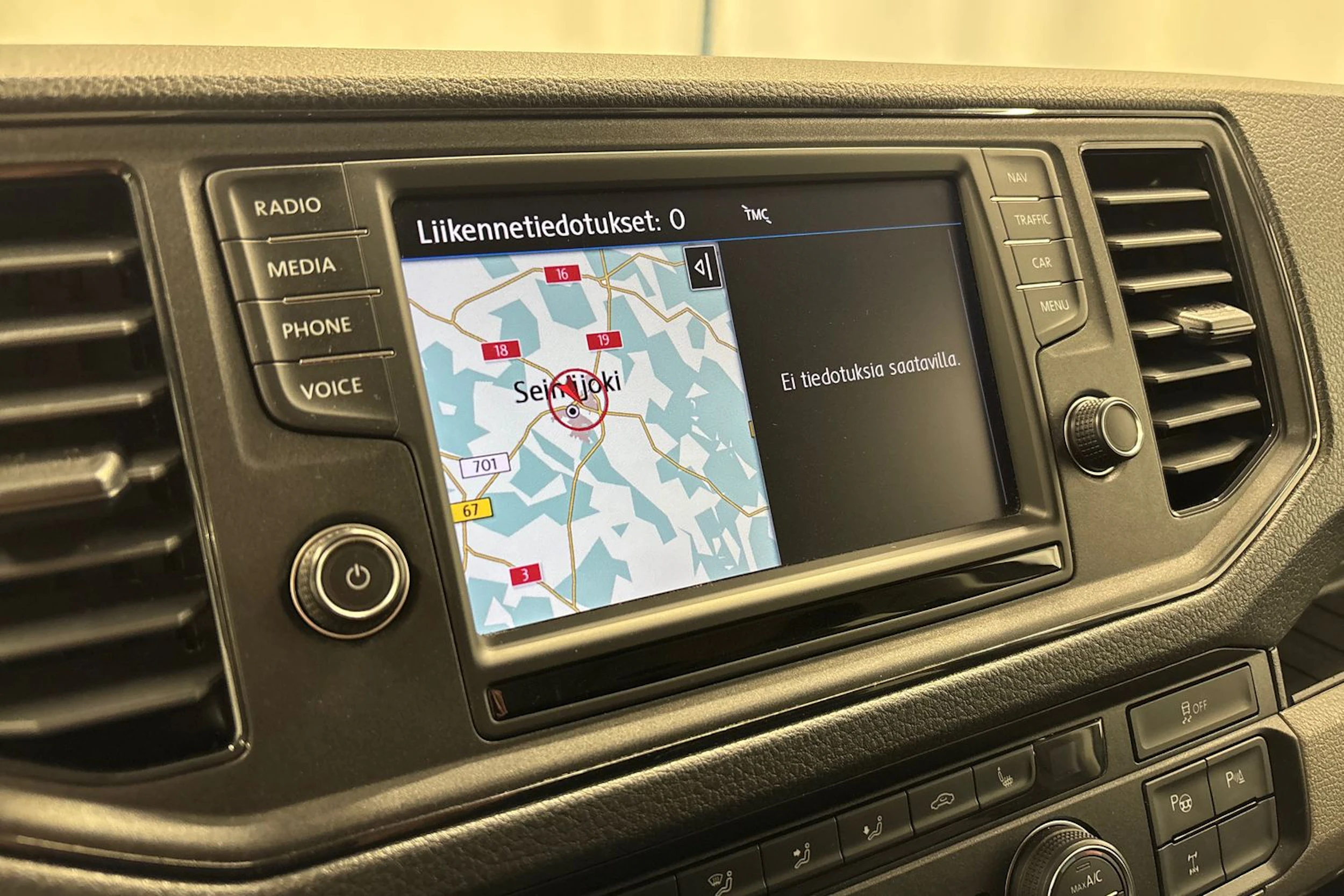 harmaa Volkswagen Crafter 2019 kuva 18.