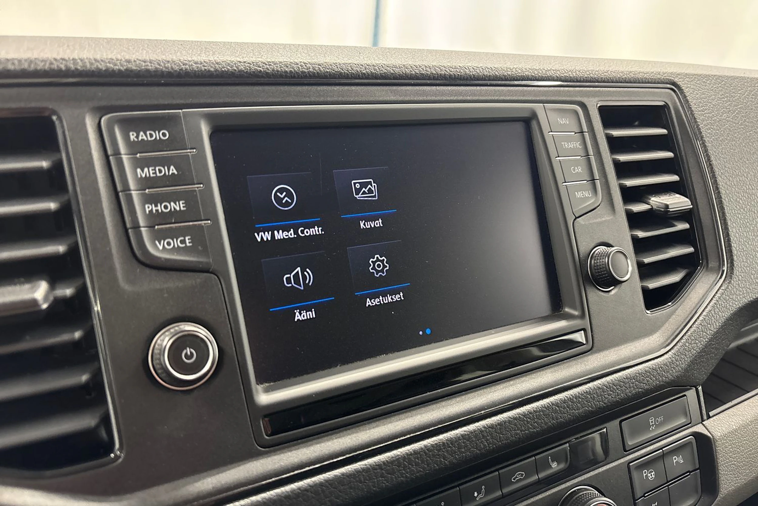 harmaa Volkswagen Crafter 2019 kuva 21.