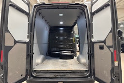 Harmaa Volkswagen CRAFTER 2019 kuva 13.
