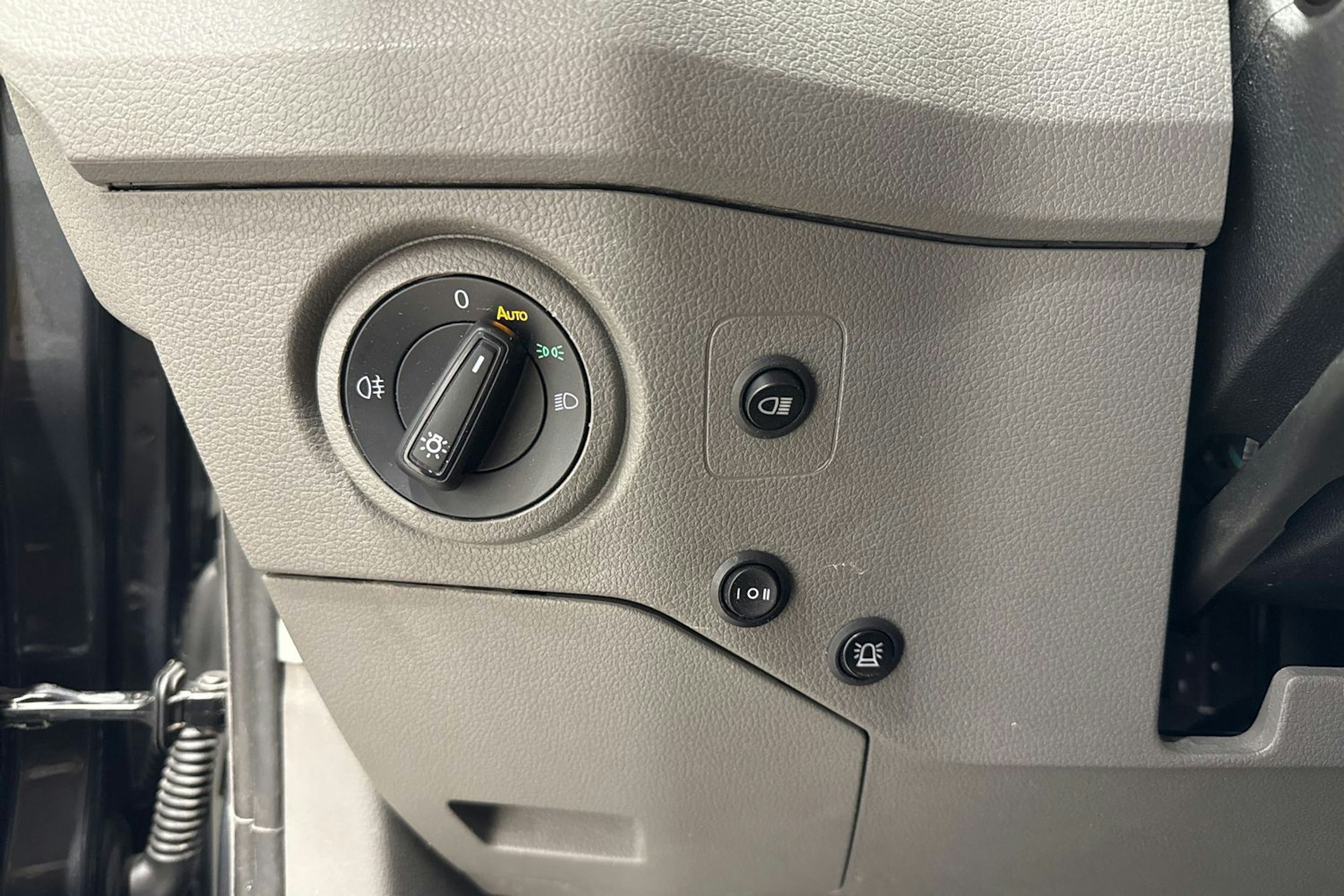 Harmaa Volkswagen CRAFTER 2019 kuva 20.