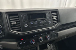 valkoinen Volkswagen Crafter 2019 kuva 12.