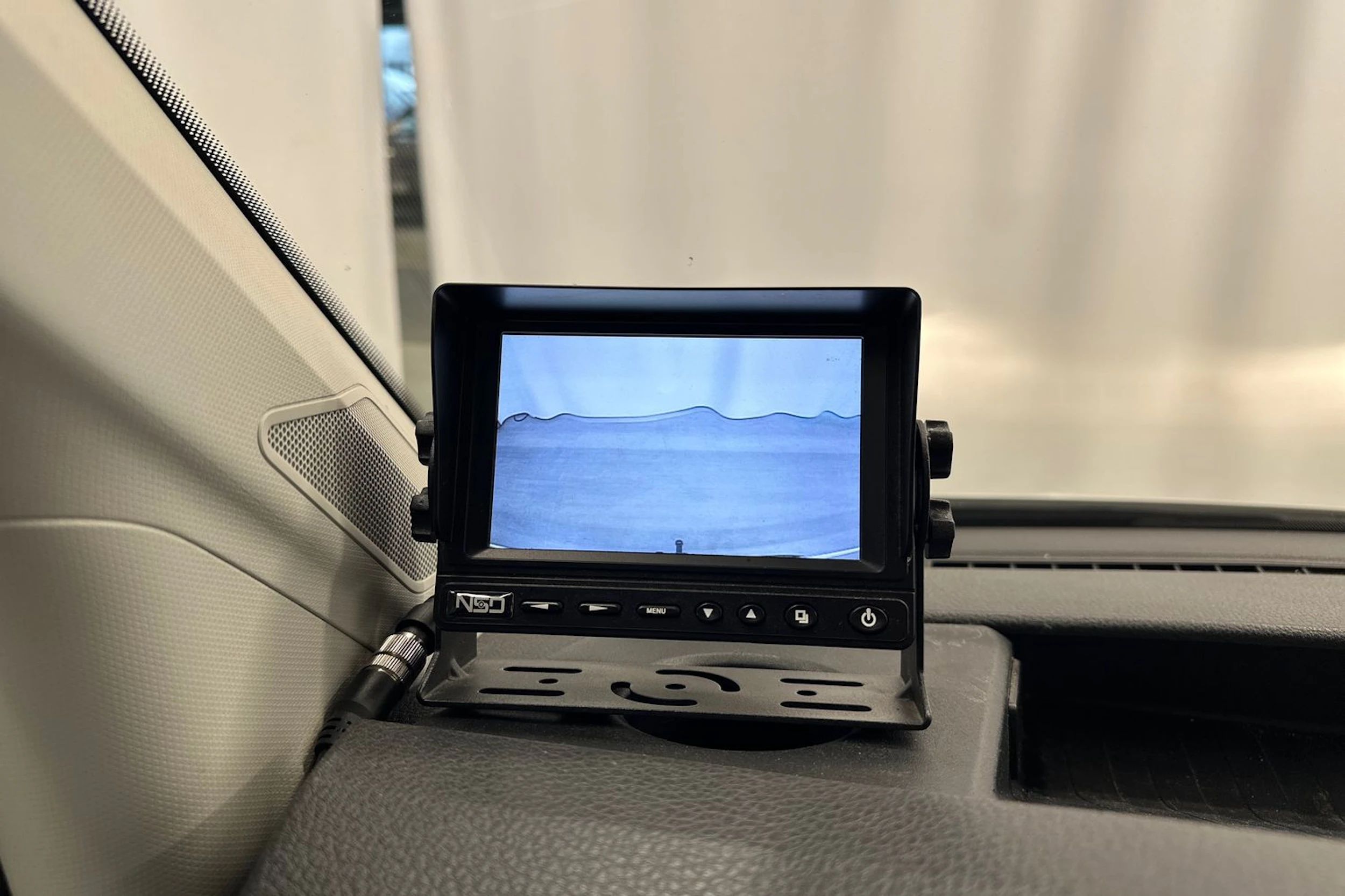 valkoinen Volkswagen Crafter 2019 kuva 14.