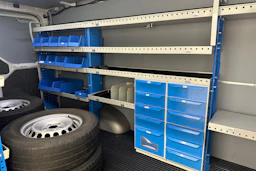 valkoinen Volkswagen Crafter 2019 kuva 18.