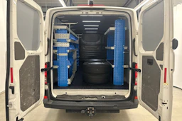 valkoinen Volkswagen Crafter 2019 kuva 19.