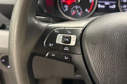 valkoinen Volkswagen Crafter 2019 kuva 17.