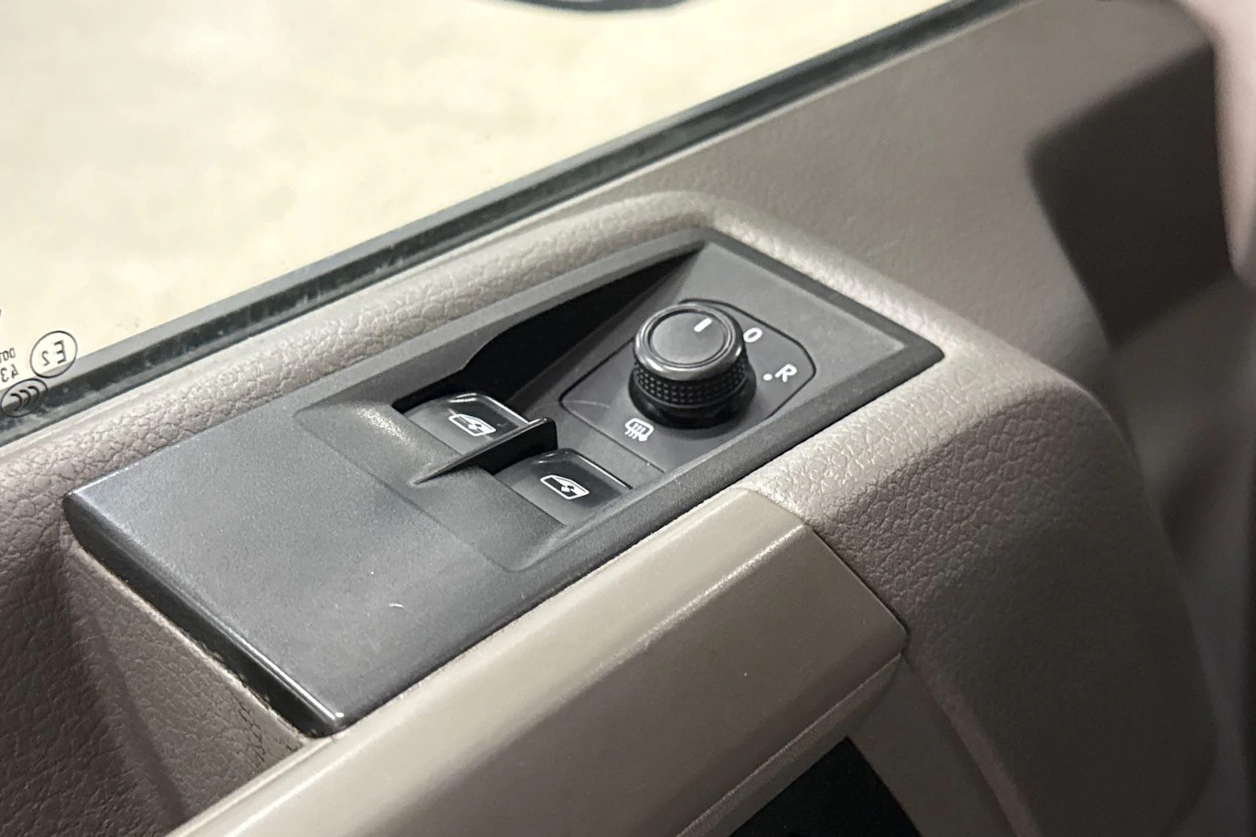 valkoinen Volkswagen Crafter 2019 kuva 20.