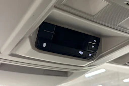 valkoinen Volkswagen Crafter 2019 kuva 22.