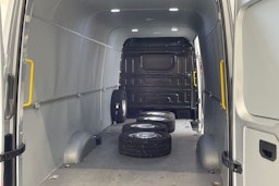 met. hopea Volkswagen Crafter 2019 kuva 15.