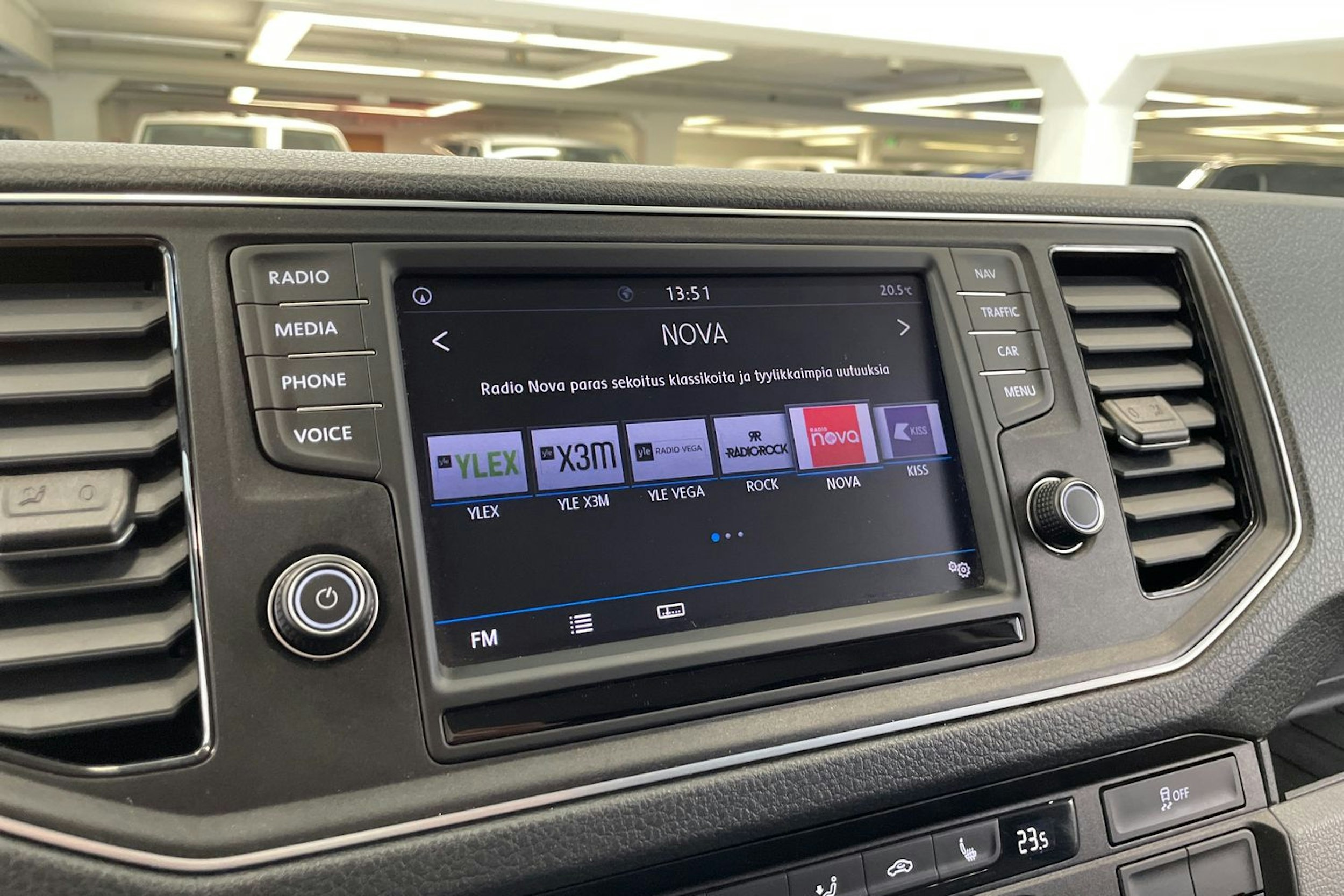 met. hopea Volkswagen Crafter 2019 kuva 20.