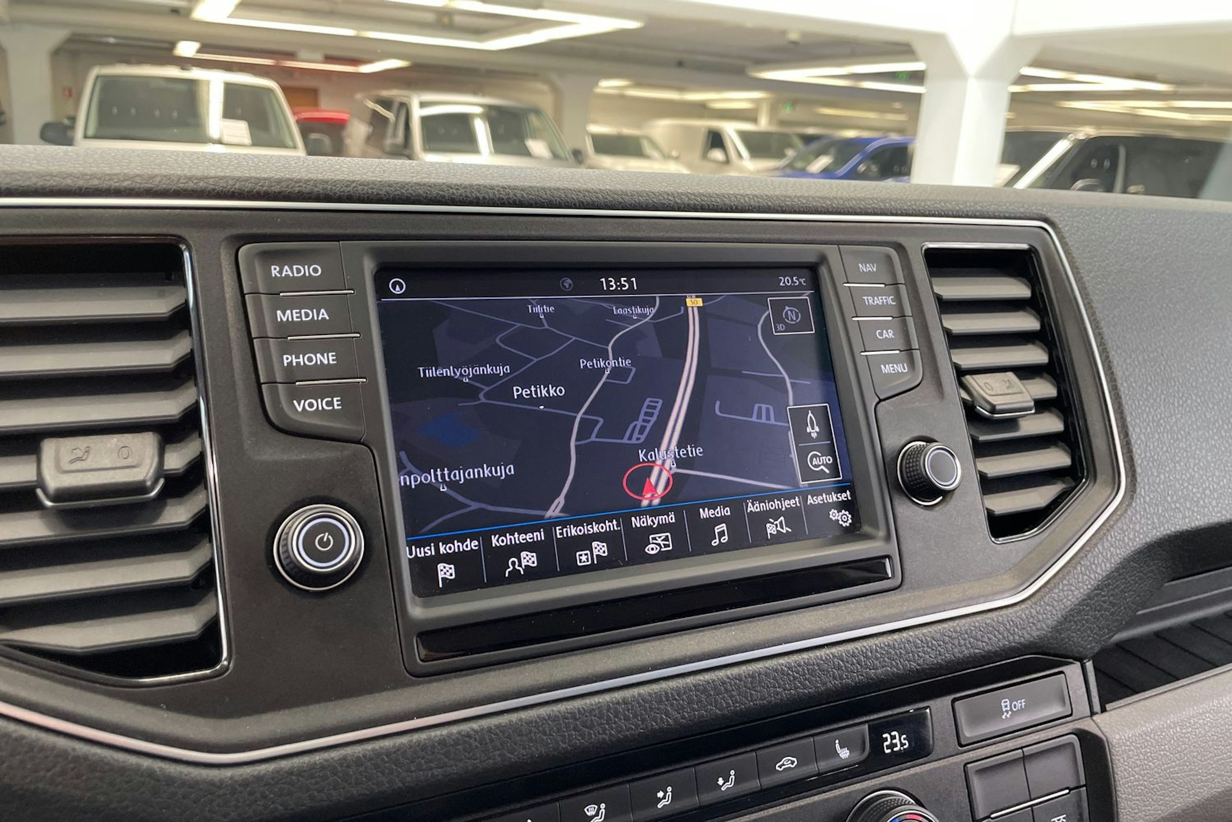 met. hopea Volkswagen Crafter 2019 kuva 22.