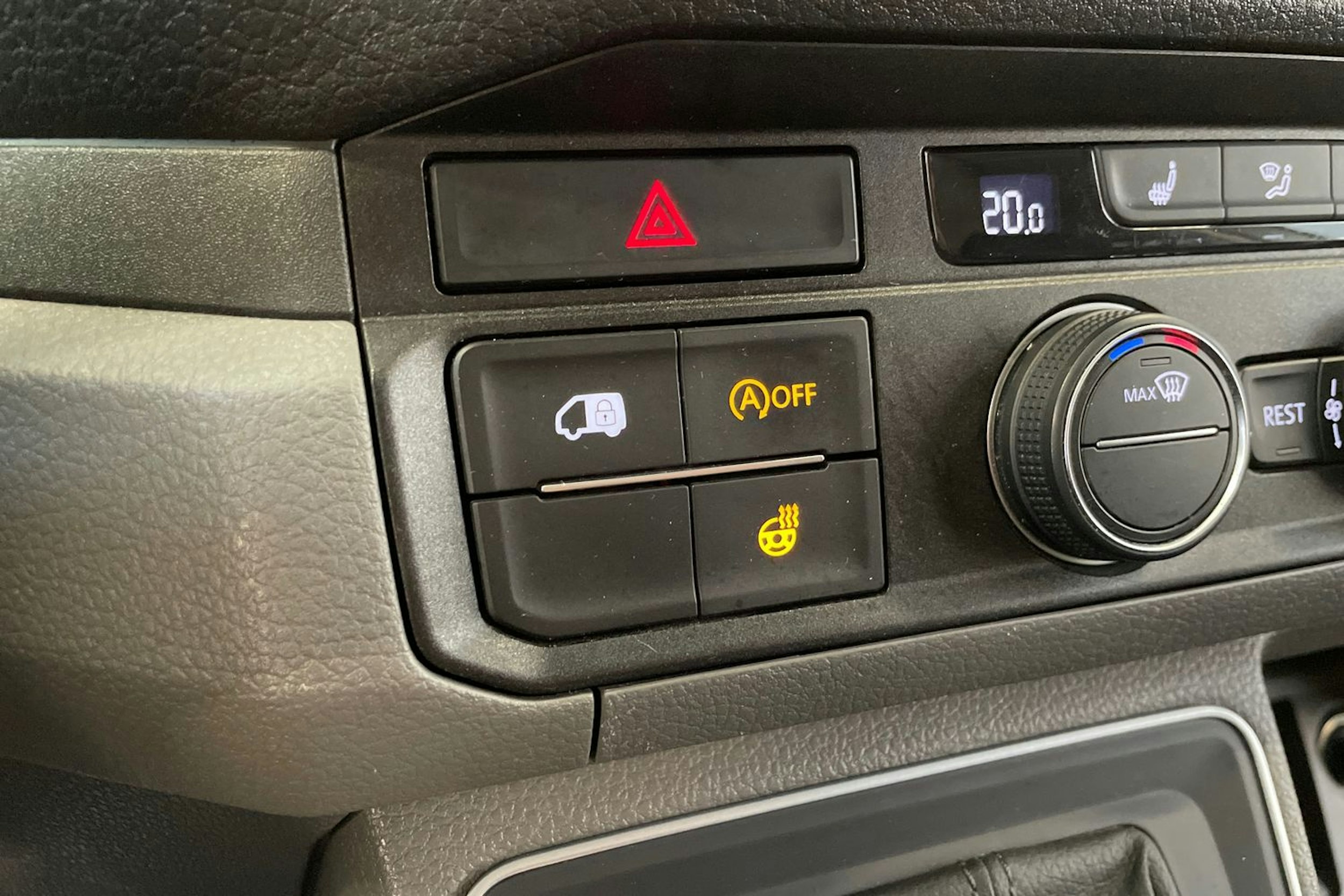 met. hopea Volkswagen Crafter 2019 kuva 27.