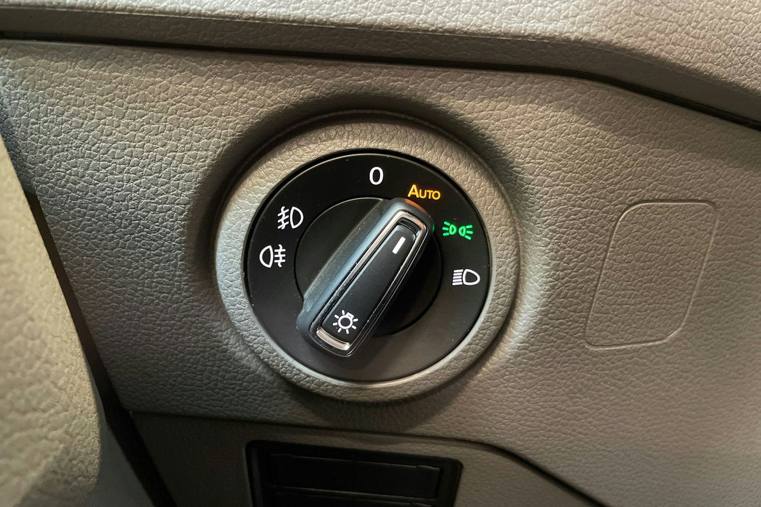 met. hopea Volkswagen Crafter 2019 kuva 29.