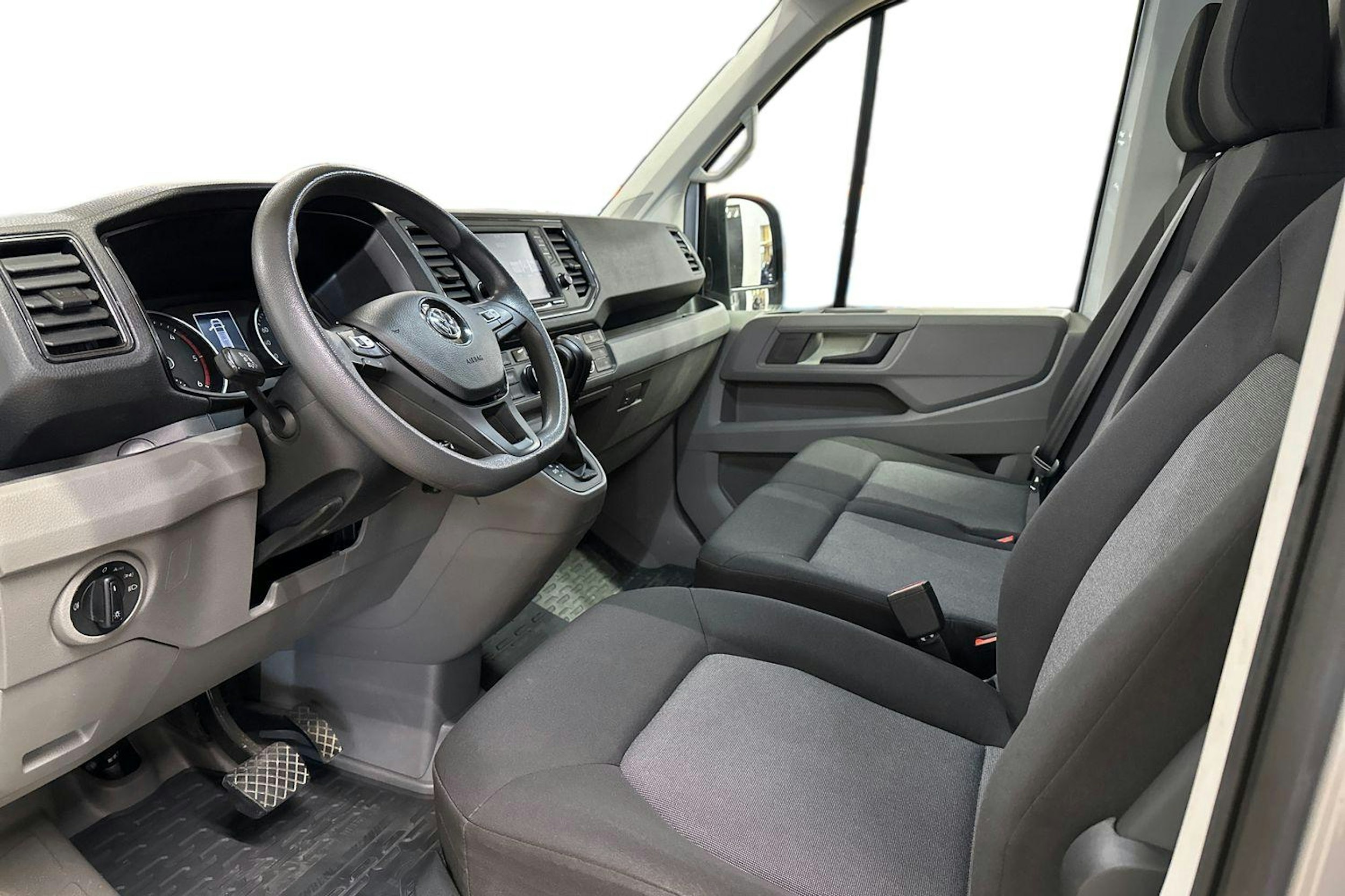 hopea Volkswagen Crafter 2019 kuva 7.
