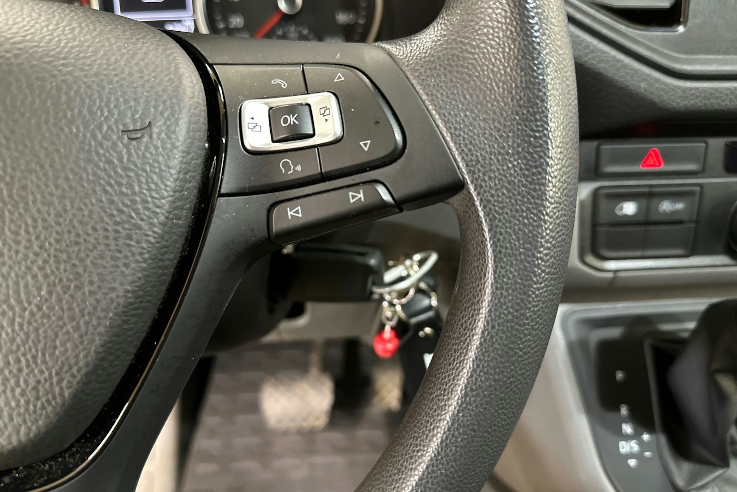 hopea Volkswagen Crafter 2019 kuva 21.