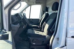 valkoinen Volkswagen Crafter 2019 kuva 3.