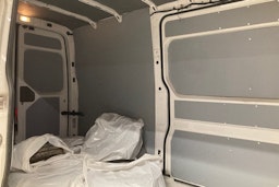 valkoinen Volkswagen Crafter 2019 kuva 10.