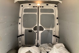 valkoinen Volkswagen Crafter 2019 kuva 11.