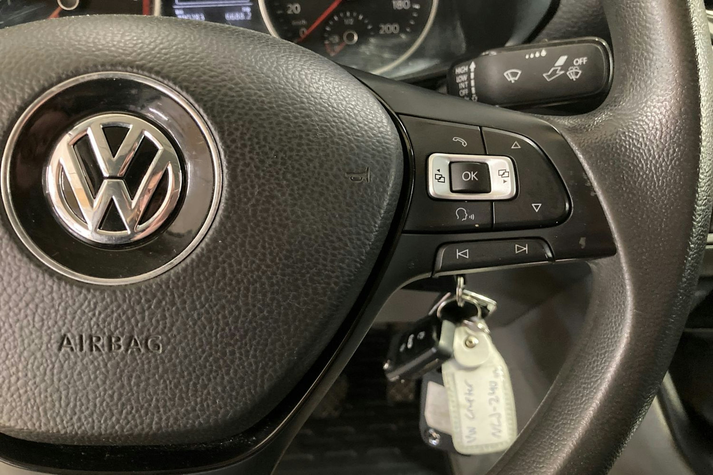 valkoinen Volkswagen Crafter 2019 kuva 19.