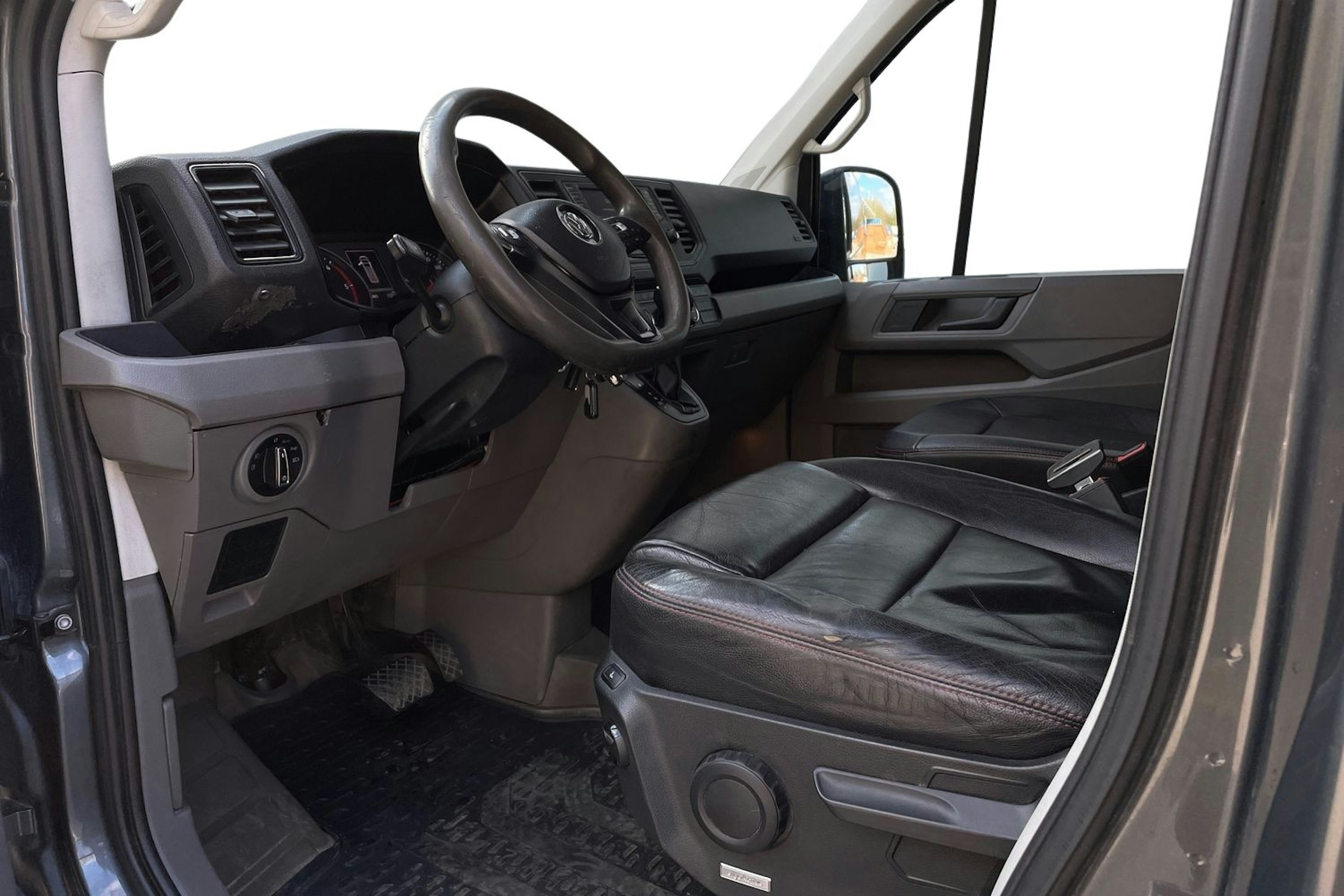 Harmaa Volkswagen CRAFTER 2019 kuva 7.