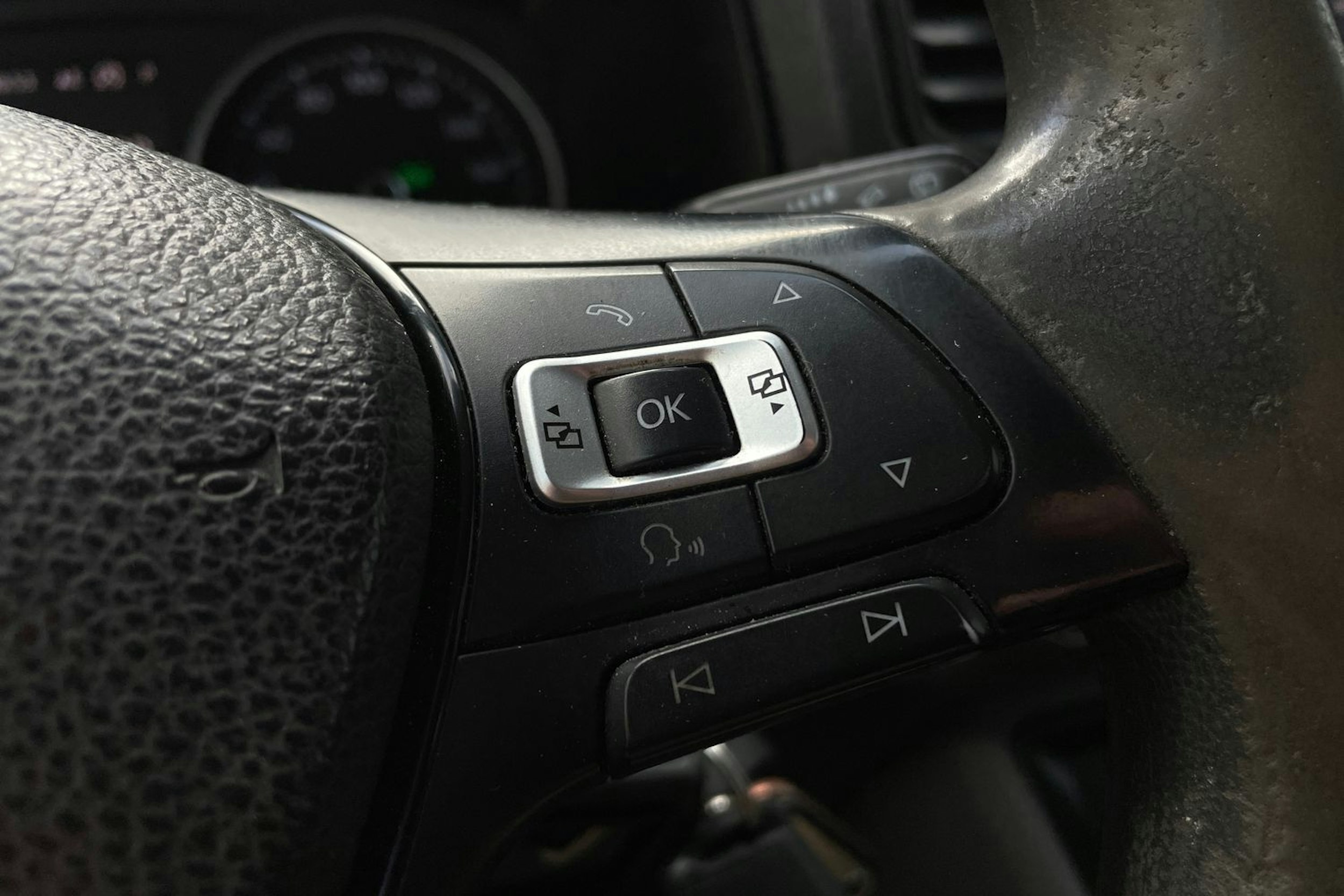 Harmaa Volkswagen CRAFTER 2019 kuva 16.